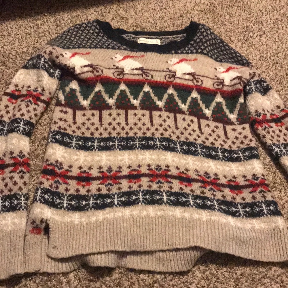 Polar bear holiday sweater M